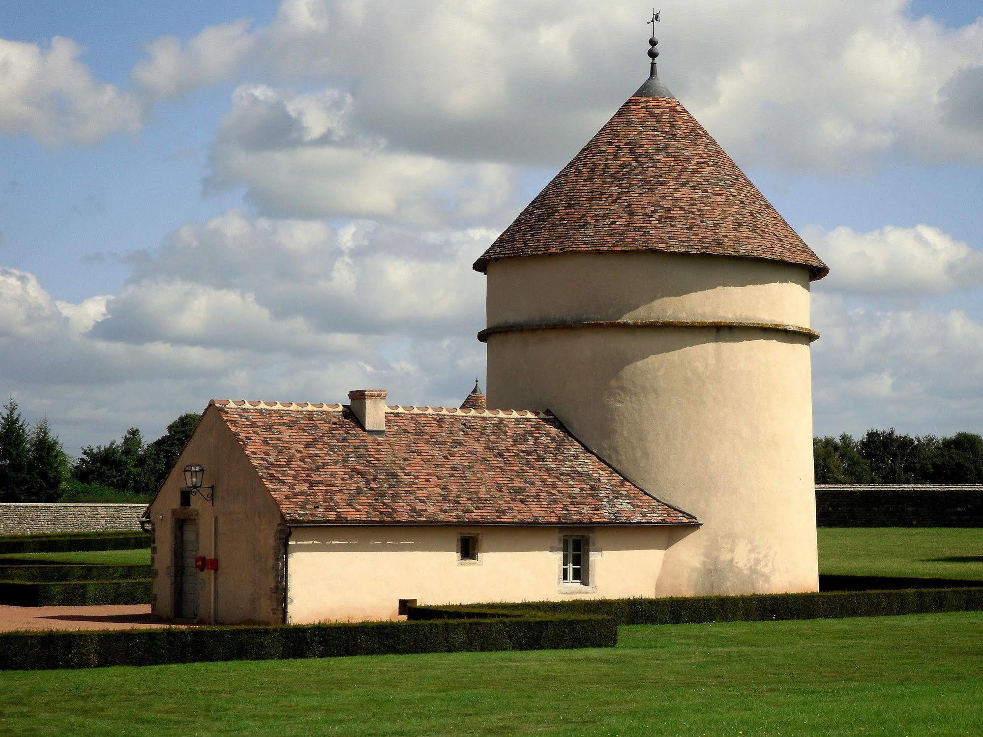 Les Residences Du Chateau De Vianges Luaran gambar